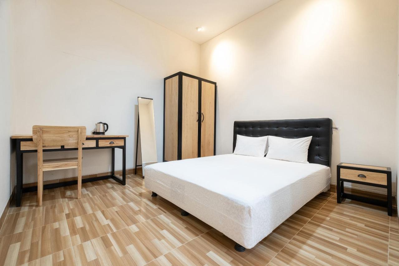 Oyo Life 2801 Sari Panguripan Hotel Kejayan Ngoại thất bức ảnh
