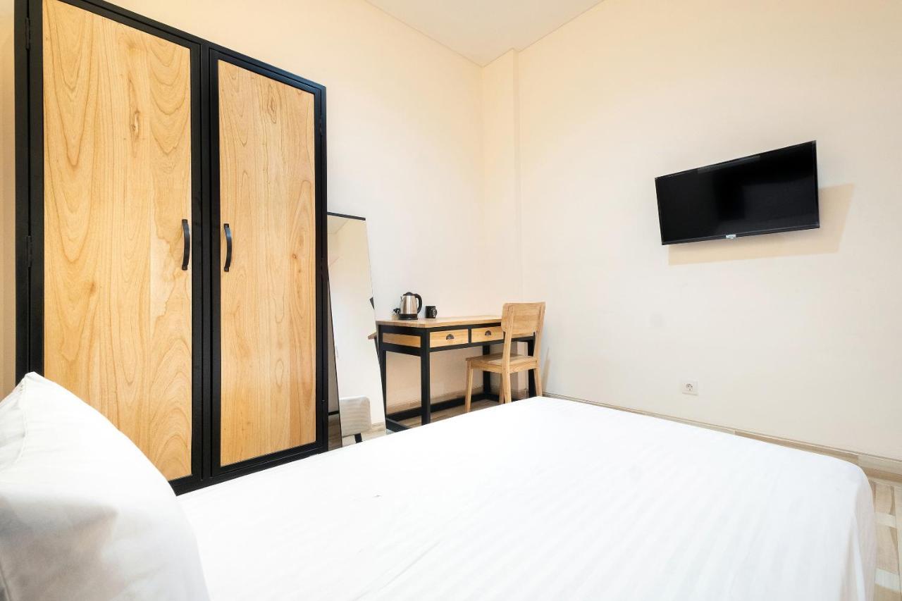 Oyo Life 2801 Sari Panguripan Hotel Kejayan Ngoại thất bức ảnh